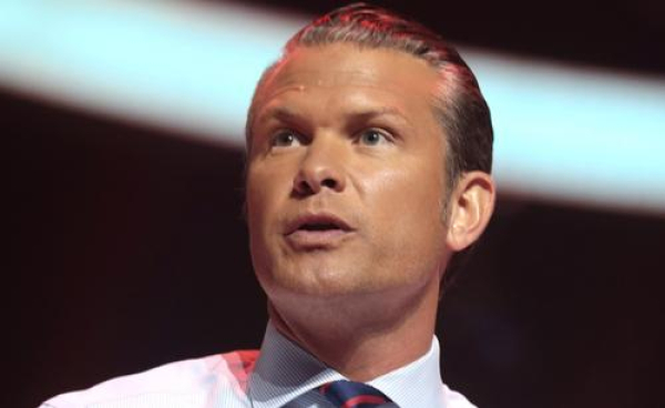 Политолог Блохин указал, когда возможна отставка шефа Пентагона Хегсета