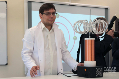 Лучшие учителя физики, химии и биологии в Татарстане получат до 345 тыс. рублей