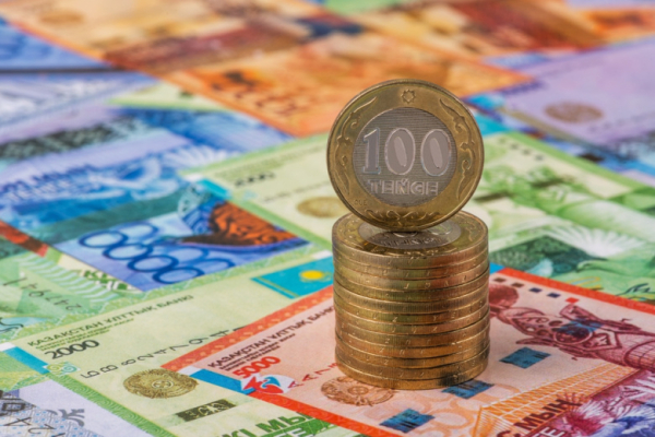 Экономист объяснила, почему банки начали предлагать депозиты в тенге