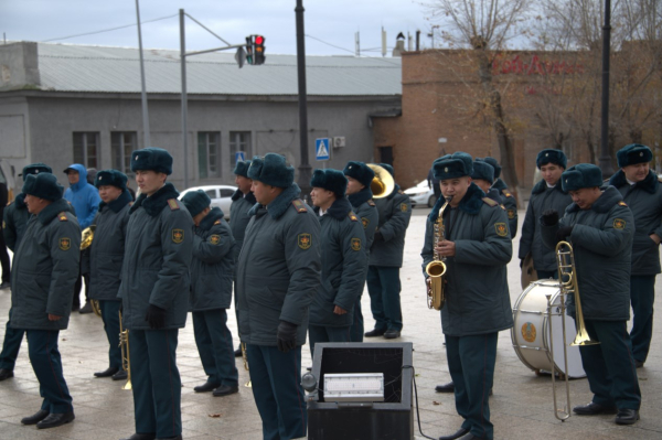 Новобранцев торжественно проводили в армию