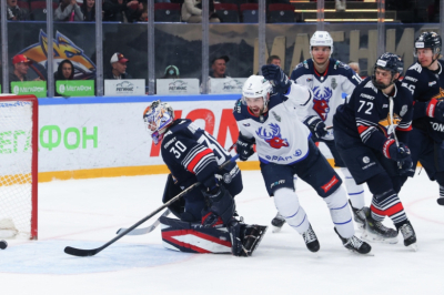 &laquo;Металлург&raquo; в овертайме вырвал победу и вышел в полуфинал Кубка Гагарина