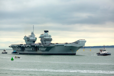 США отправили на Ближний Восток еще один авианосец