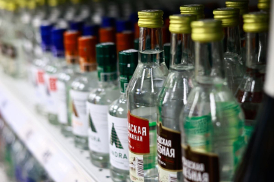 Россияне за 5 лет начали пить алкоголь на 11% меньше