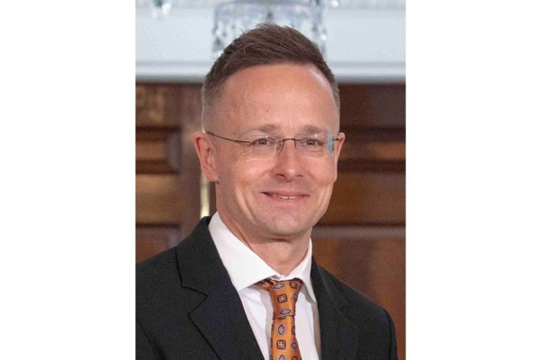 Сийярто обвинил Еврокомиссию в сговоре с Украиной против интересов Венгрии и Словакии