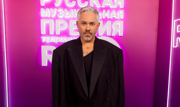 Стилист Александр Рогов: Грязные и поношенные вещи станут трендом у россиян