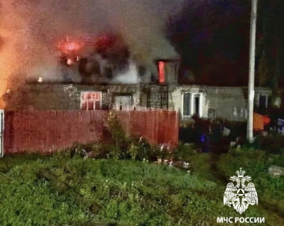 На пожаре под Зеленодольском погиб мужчина, семье удалось спастись