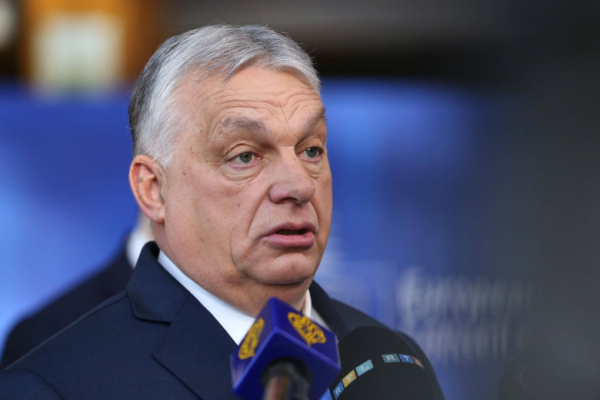Орбан обеспокоен новым либеральным правительством