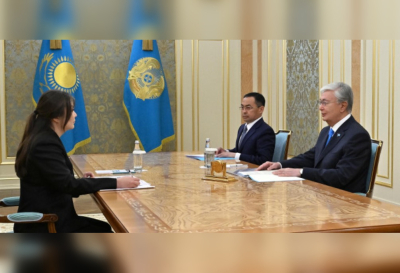 Токаев принял Уполномоченного по правам ребенка