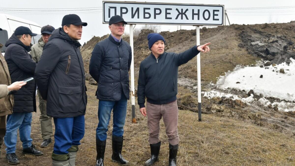 Скляр поручил срочно эвакуировать жителей поселка в СКО