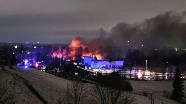 Грузовой самолет упал на дом в Вильнюсе