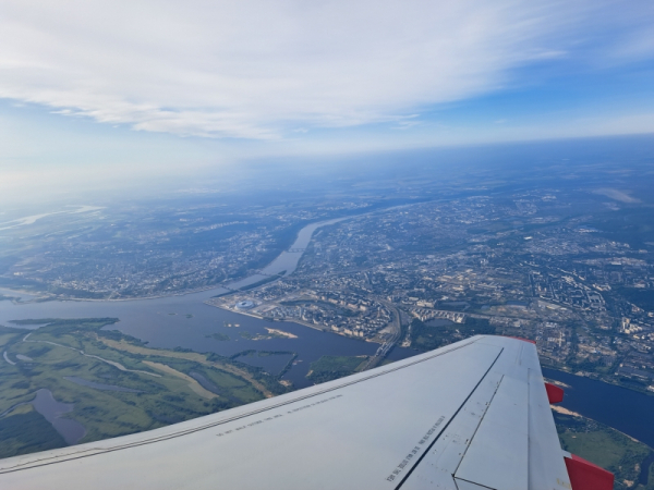 Туристка из Нижнего Новгорода не может вылететь из Дубая из-за обострения ситуации в регионе