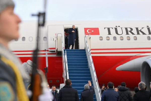 На каких самолетах прибыли в Астану главы шести тюркских государств