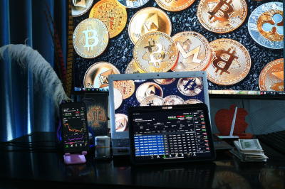 Биткоин у $102600: удержится ли рынок выше ключевой поддержки?