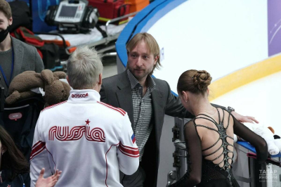 Яна Рудковская заявила, что Плющенко не включили в Зал славы из-за политики