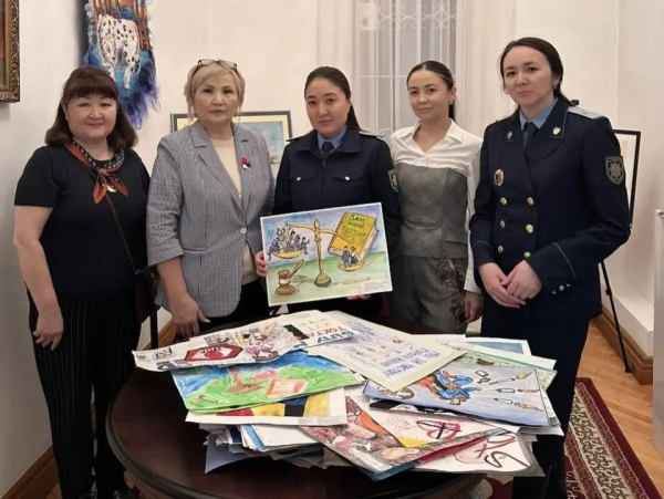 “Закон и порядок глазами ребенка”: лучшие рисунки конкурса выбрали в Астане
