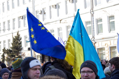 СВР: ЕС продолжит использовать украинцев как пушечное мясо