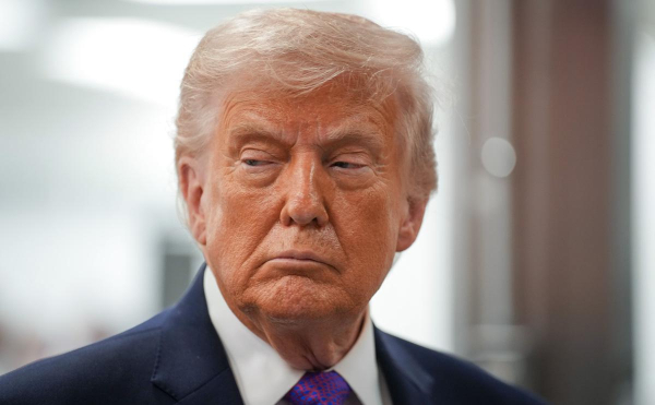 Трамп отвел Ирану 48 часов на открытие Ормузского пролива