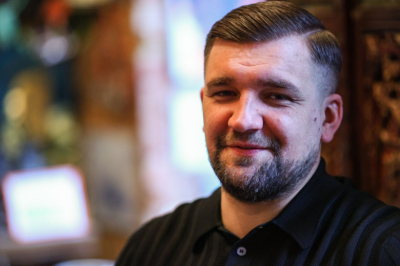 &laquo;В тройке лидеров&raquo;: названы самые популярные артисты у россиян