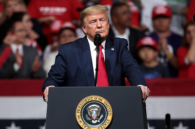 Трамп назвал пример Венесуэлы идеальным сценарием для смены власти в Иране