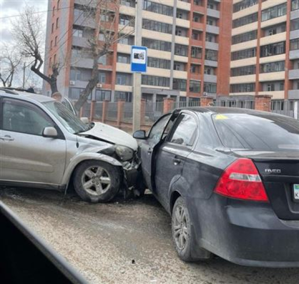 В Павлодаре в ДТП пострадали четыре человека