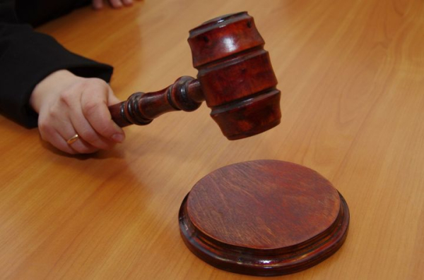 Дело об оставлении детей без присмотра, повлекшем гибель младенца, передано в суд