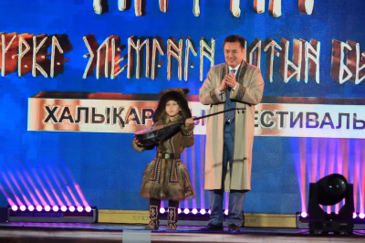 Зрелищность и глубинный смысл