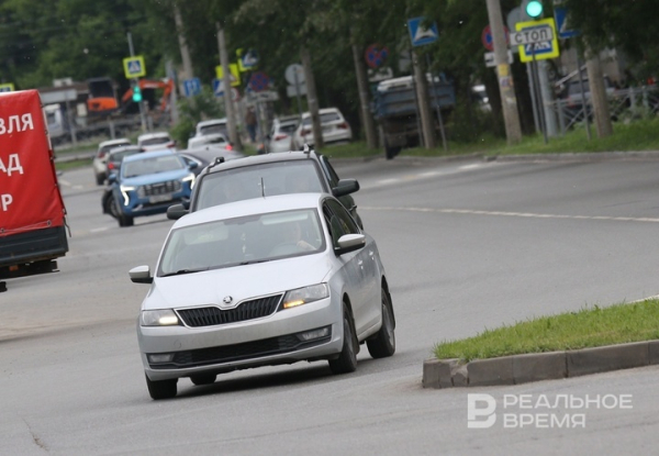 Импорт легковых автомобилей в Россию вырос на 35% в феврале