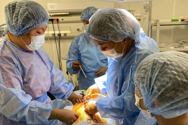 Врачи Атырауской областной больницы сохранили женщине жизнь и шанс на материнство