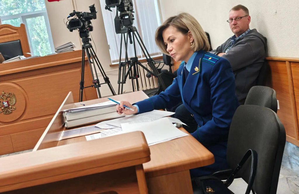 «Законность денег не доказана»: экс-сотрудника мэрии убеждают вернуть 122 млн