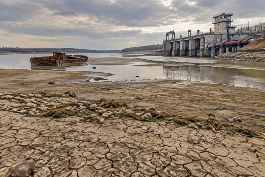 «Водное банкротство» России: Как структурный дефицит воды перекраивает экономику страны