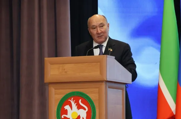 Марат Ахметов представил нового главу Азнакаевского района Айдара Шамсутдинова