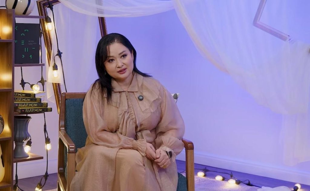 «Кредитсіз өмір сүре алмаймын»: Роза Әлқожа ел білмейтін шындықты айтты (ВИДЕО)