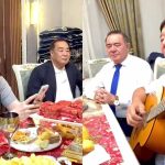 «Шалдардың арасында отыр, обал»: Оразымбетова мен күйеуі қызу талқыға түсті (ВИДЕО)