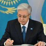 Тоқаев барлық деңгейдегі мәслихаттарды таратты