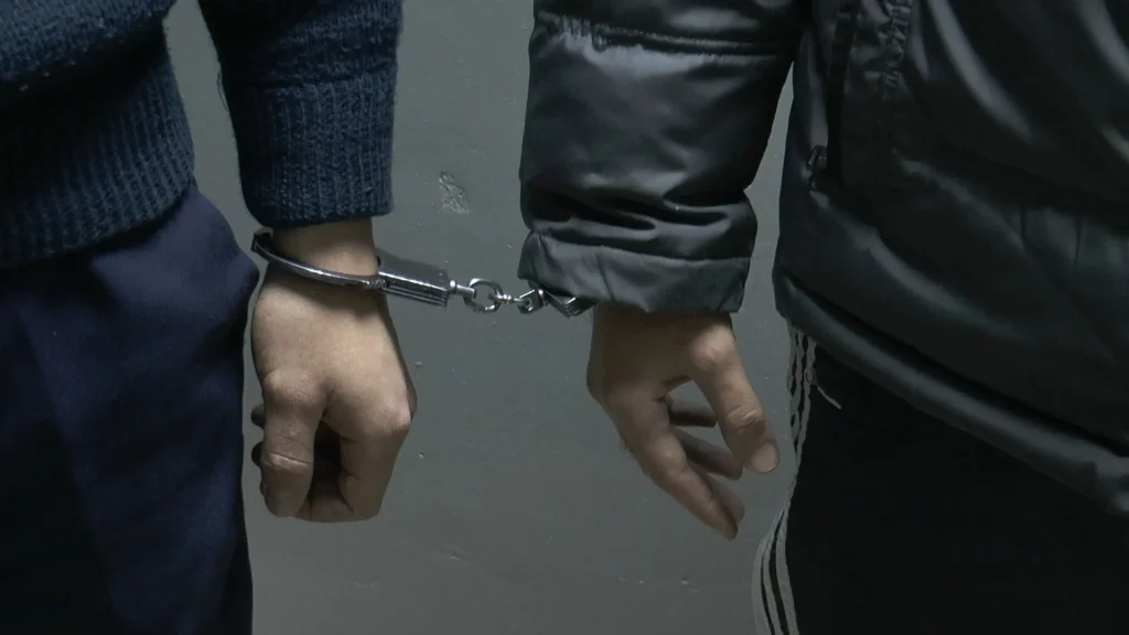 Ақтөбеде есірткі заттарын дайындаумен айналысты деген күдікпен бір топ адам ұсталды