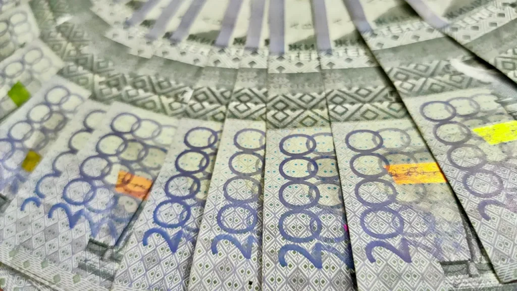 Әйелге балағат сөз айтқан павлодарлыққа 60 мың теңге айыппұл салынды