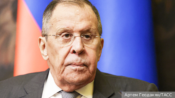Иран заявил о мощном ударе по американской базе Шейх-Иса в Бахрейне