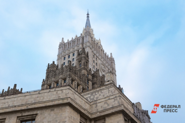 «Европа перешла все границы»: РФ ответила на идею передачи Украине ядерного оружия