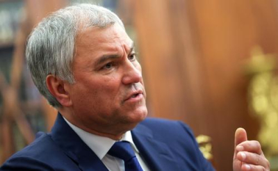 Володин потребовал жестко ответить на удар ВСУ по колледжу в Старобельске