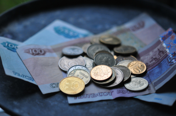 В Госдуме предложили распространить выплаты к 9 Мая на ветеранов СВО