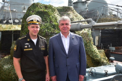 Наиль Магдеев вручил награды экипажу ракетного катера «Набережные Челны»