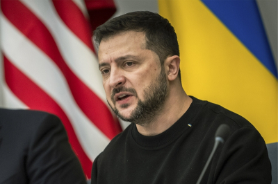 Зеленский на предложение Лукашенко поговорить пригрозил ударить по Беларуси