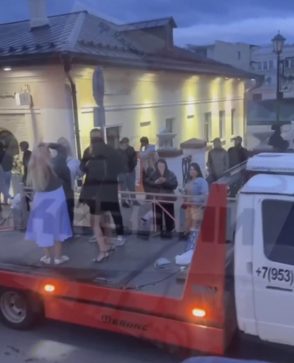 В Казани наказали эвакуаторщиков, снимавших ролики для соцсетей на Профсоюзной